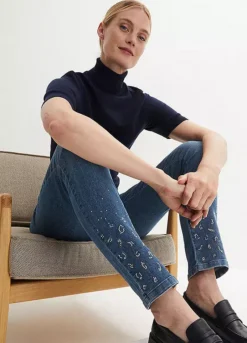 Embellished Straight Leg Jeans -Lush Fit Store Embellished Straight Leg Jeans904121FRSL