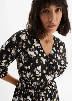 Floral Three-Quarter Sleeve Wrap Blouse -Lush Fit Store Floral Three Quarter Sleeve Wrap Blouse925751FRSP W02