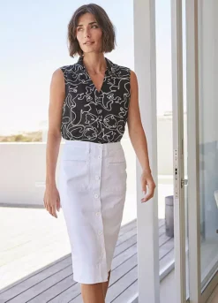 Sleeveless V-Neck Blouse 9 Sleeveless V-Neck Blouse -Lush Fit Store Sleeveless V Neck Blouse954536FRSL