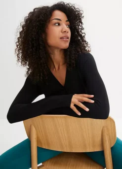 V-Neck Cotton Top -Lush Fit Store V Neck Cotton Top971691FRSP W02