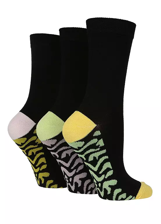 Wild Feet Ladies Pack Of 3 Animal Print Socks 3 Wild Feet Ladies Pack Of 3 Animal Print Socks